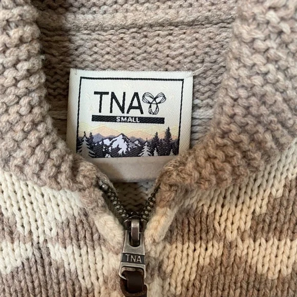 Aritzia TNA 100% Lambswool Cowichan Cardigan *Like Brand New, Small, - Picture 8 of 8